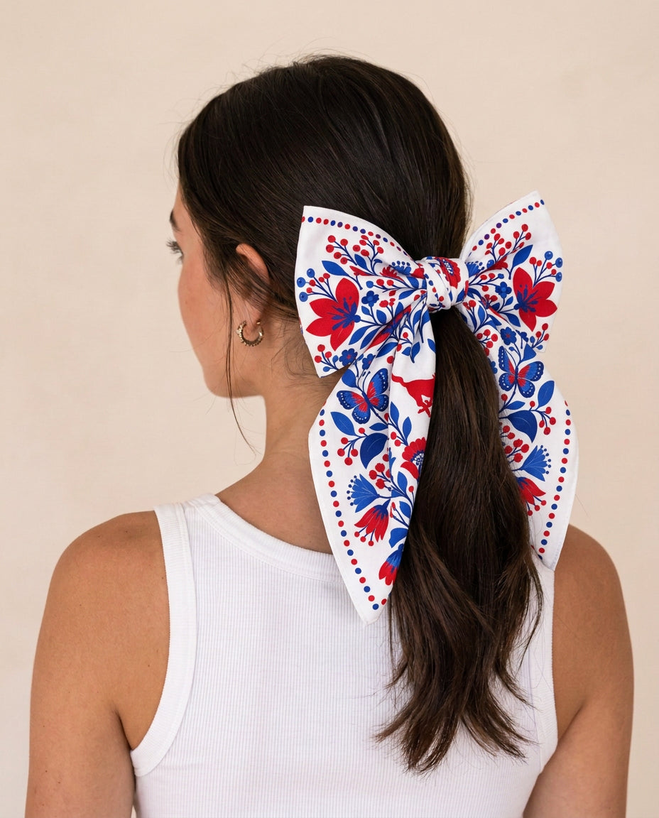 SMU b.Honey Square tied as a ponytail bow
